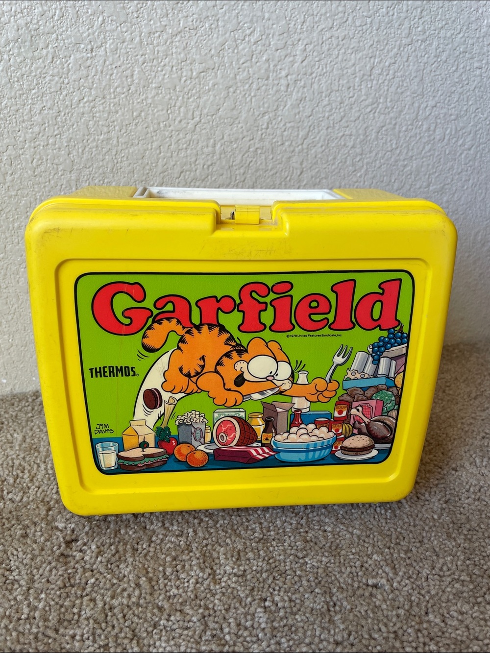 Vintage 1978 Garfield Kids Lunchbox Yellow with Bright Cartoon Art -NO THERMOS